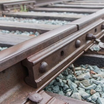 Вкладыш рамного рельса М2